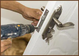 Colonial Town Center FL Locksmith Colonial Town Center, FL 407-901-0885 Colonial Town Center FL Locksmith Colonial Town Center, FL 407-901-0885